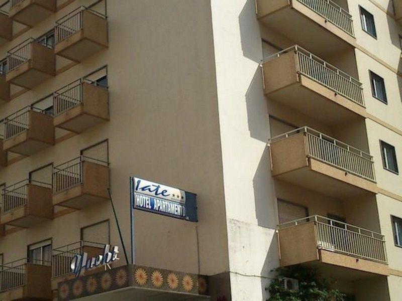 Hotel Apartamento Iate Portimão Exteriör bild