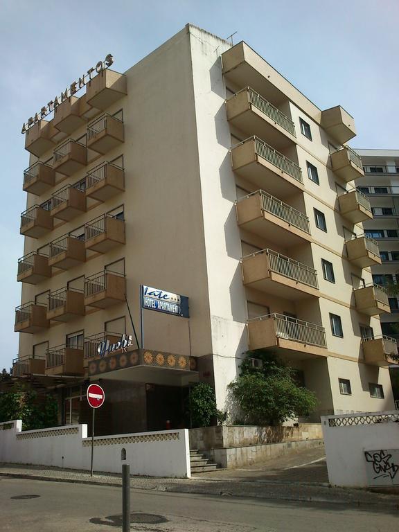Hotel Apartamento Iate Portimão Exteriör bild